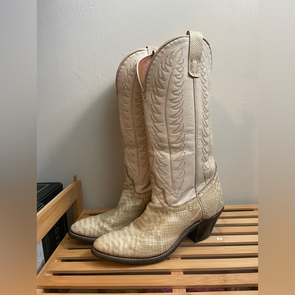 Vintage Cream and Black Cowboy Boots